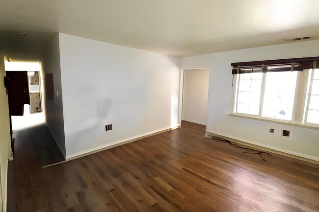 Foto del edificio - 680 N Cambridge St