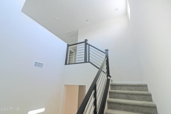 Building Photo - 3517 E Tina Dr