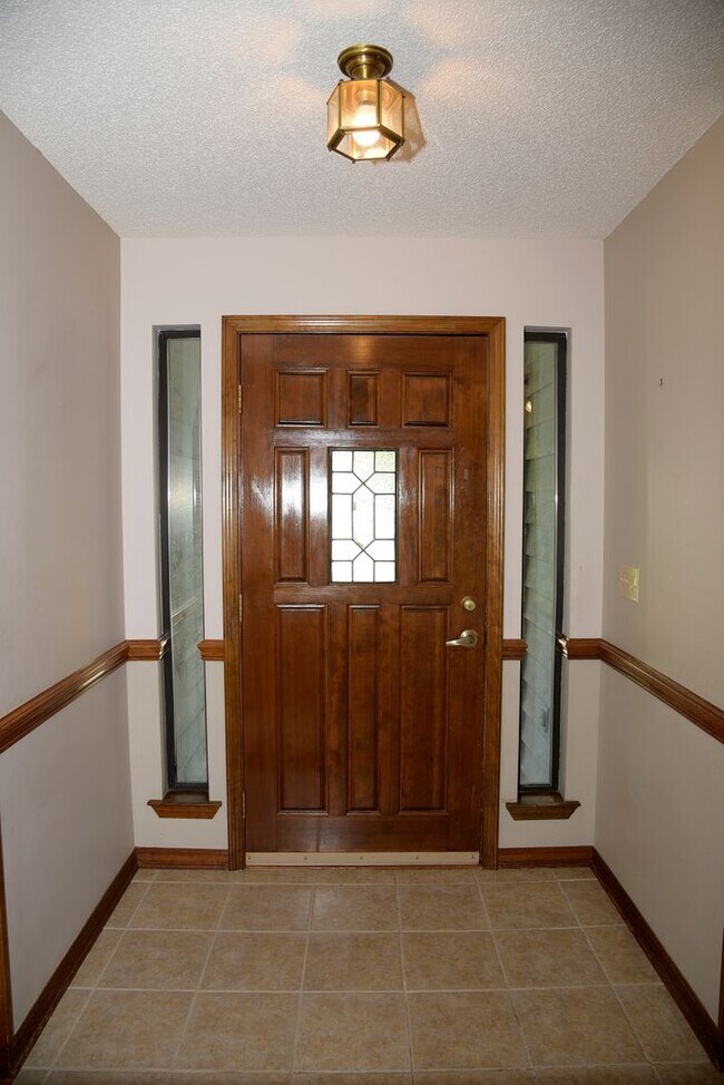 Building Photo - 3 Bedroom in Bluewater Bay!