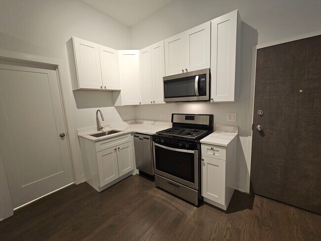 Foto del edificio - 951 W Armitage Ave