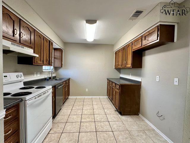 Foto del edificio - 5006 Kingston Dr