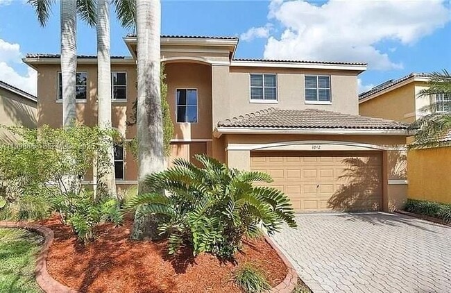 Building Photo - 1042 Sunflower Cir