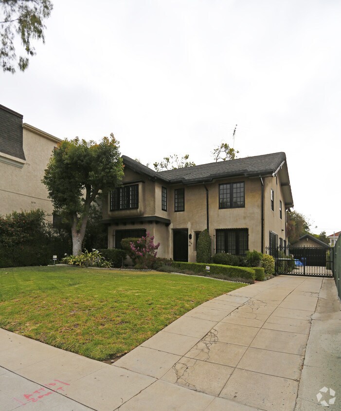 Primary Photo - 424 S Virgil Ave