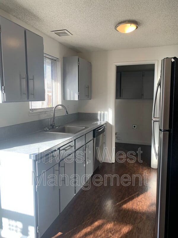 Foto del edificio - 309 NE 104th Ave