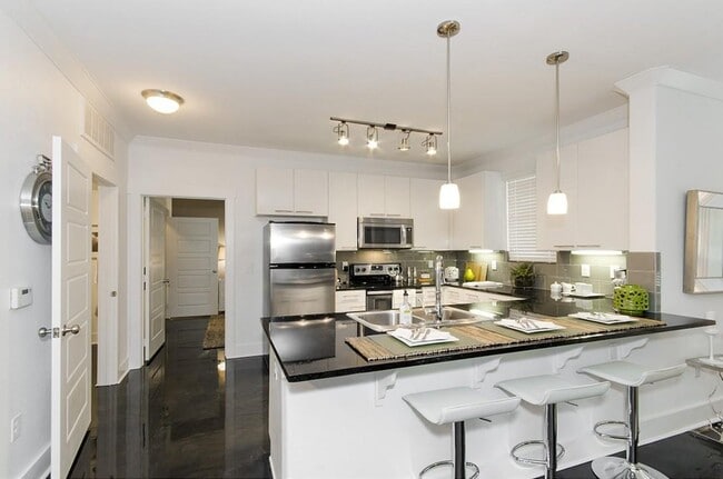 Building Photo - 1100 W Trinity Mills Rd