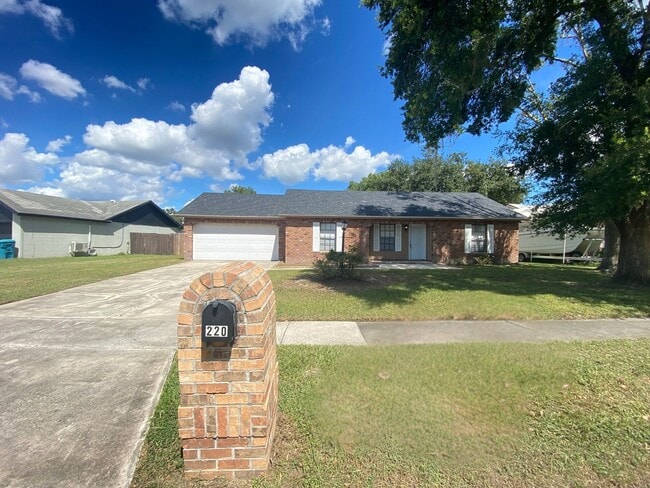 Building Photo - Renovated 3-Bed Home with Modern Upgrades ...