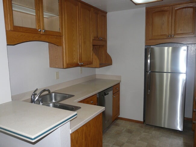 Building Photo - Updated 2 Bedroom 2 Bath Condo in Santa Clara