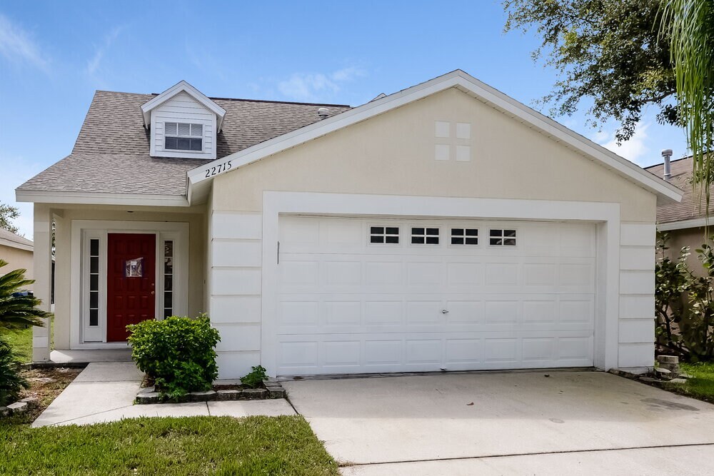 Primary Photo - 22715 St Thomas Cir