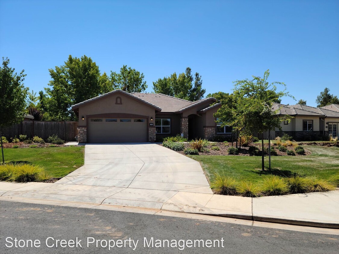 Foto principal - 3 br, 2 bath House - 1502 Shakeley Ln.