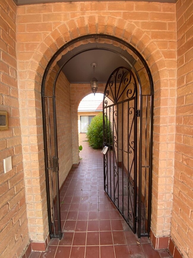 Building Photo - Beautiful 3bed/ 2bath home in Mcallen area