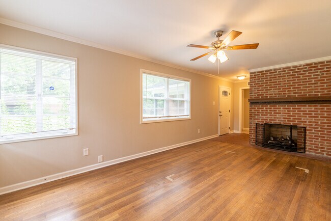 Building Photo - 1237 Wedgewood St