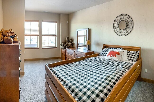 Foto del edificio - 120 Fairway Ln