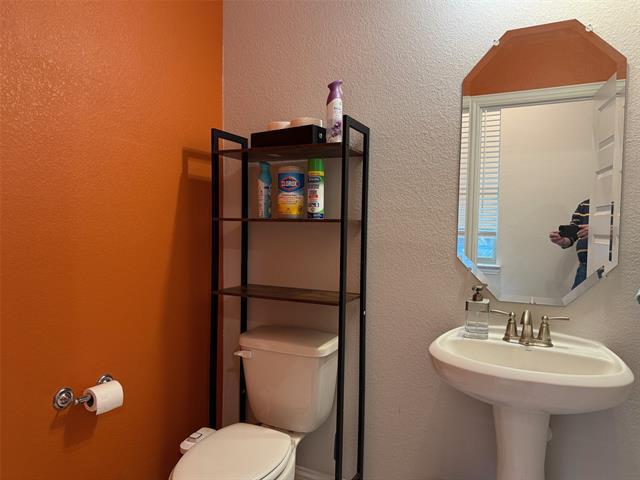 Building Photo - 341 Blackthorne Dr