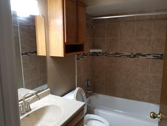 Building Photo - 12817 Carriage Ln