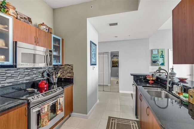 Foto del edificio - 2775 NE 187th St