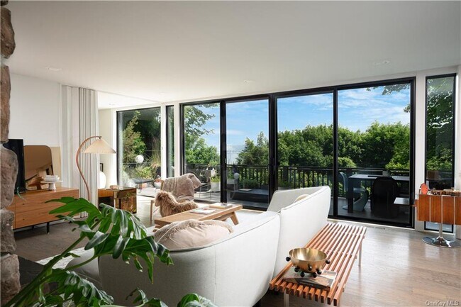 Foto del edificio - 185 Tweed Blvd