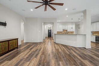 Building Photo - 31032 Sunfall Trail Ln