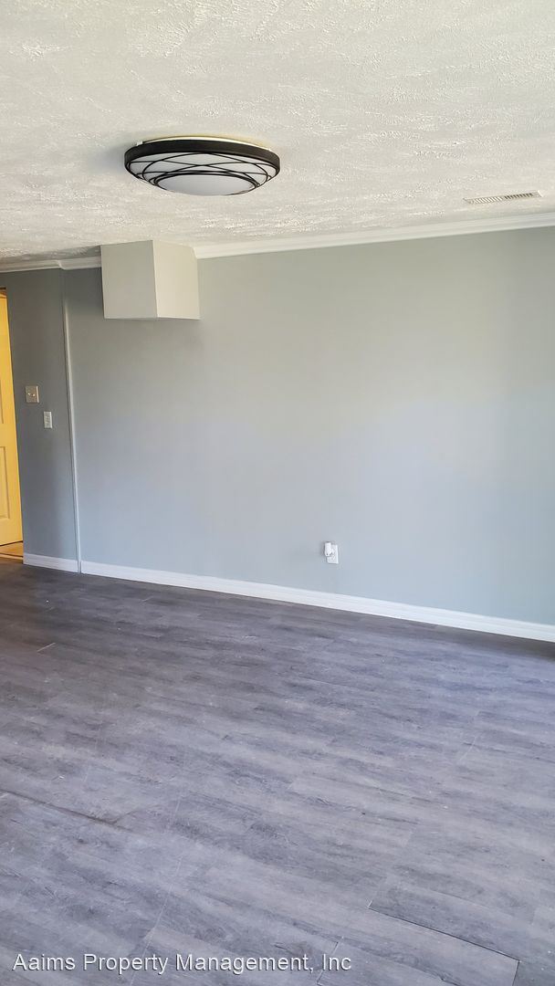 Foto del edificio - 2 br, 1 bath House - 509 W. 5th Avenue