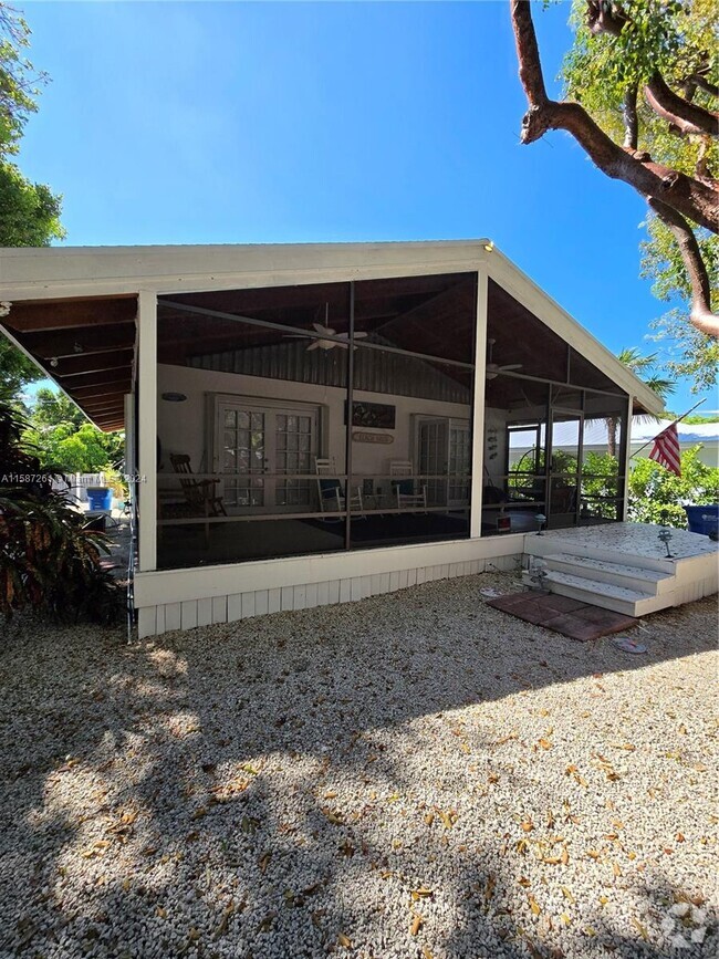 Building Photo - 101 Gumbo Limbo Rd