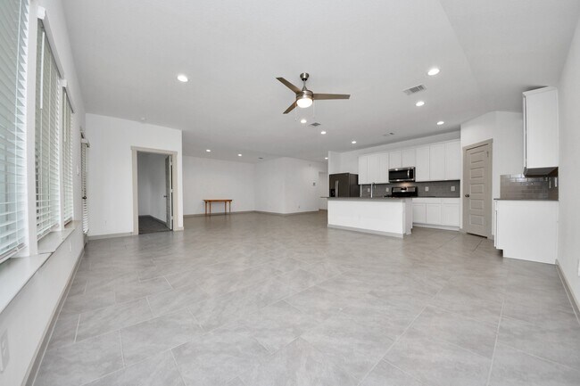 Foto del edificio - 1118 Hyde Lk Ln