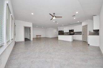 Building Photo - 1118 Hyde Lk Ln