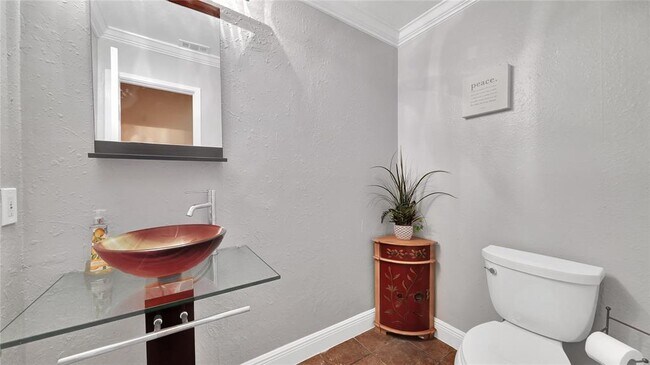 Foto del edificio - 5701 Winsome Ln