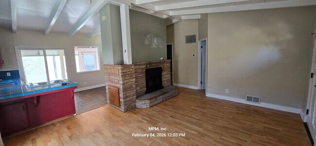 Foto del edificio - 2 bedroom 2 bath w bonus room