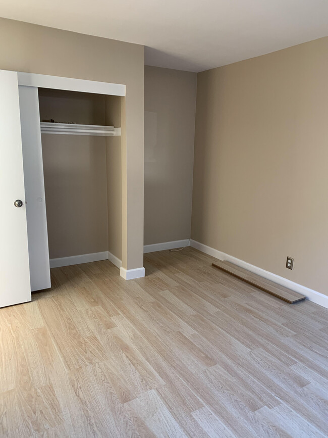 Bedroom 1 - 4148 Shorecrest Ln