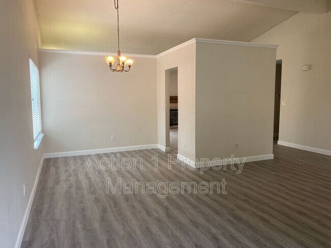 Building Photo - 2527 Spyglass Hills Rd