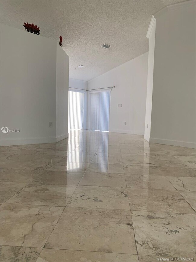 Building Photo - 2949 NW 99th Ave