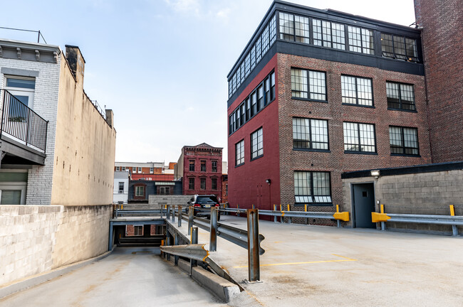 Building Photo - Grand Adams Apartments