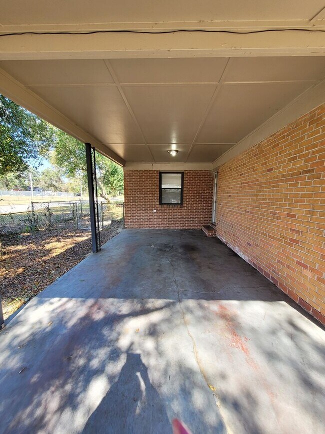 Building Photo - 3418 W Yonge St. Pensacola, FL Ask us how ...