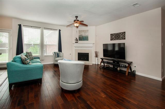 Foto del edificio - 423 Trinity Dr