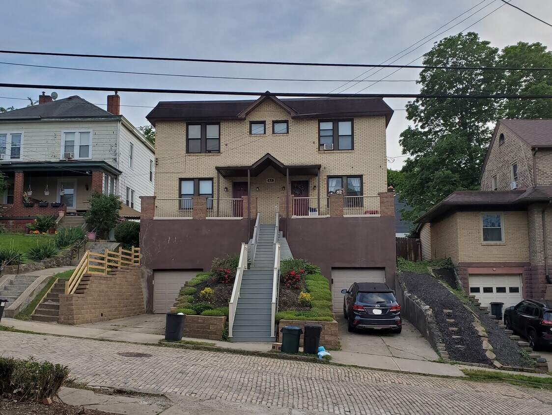 Primary Photo - 61 Warren St