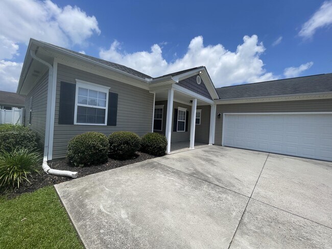 Building Photo - 808 Wintercreeper Dr