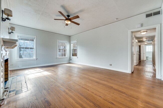 Building Photo - 4315 Gilbert Ave