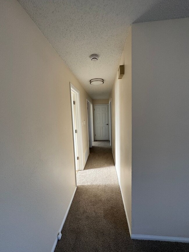 Building Photo - single family home