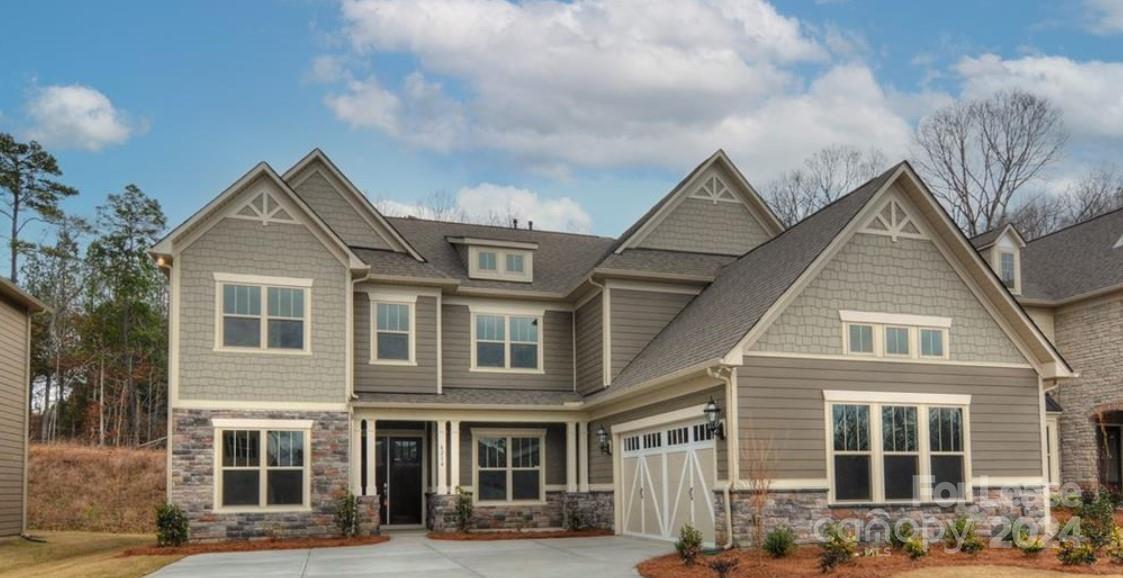 Foto principal - 6214 Majesty Ct