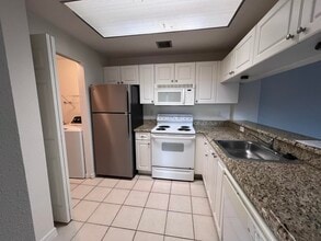Building Photo - 2809 Amalei Dr
