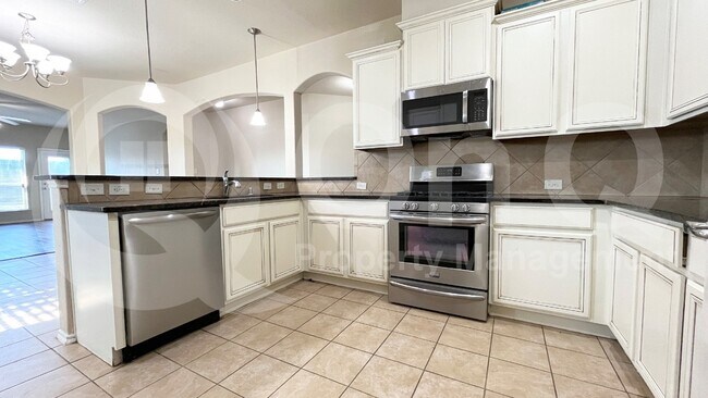 Foto del edificio - 401 Black Bass Rd