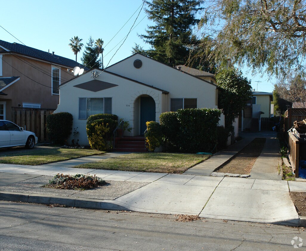 Primary Photo - 736 Mountain View Ave
