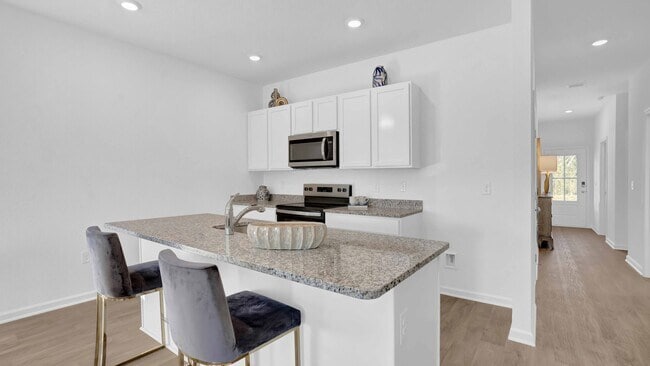 Foto del edificio - 13634 Logan Pl