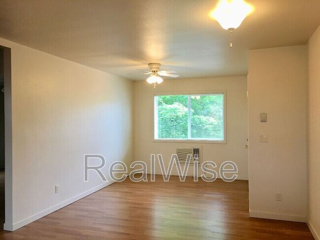 Foto del edificio - 219 NW 6th St