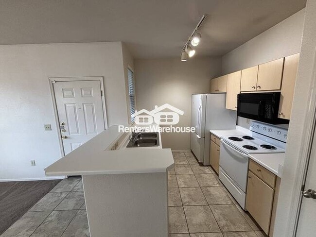 Building Photo - Beautiful Condo The Cliff At North Mountain!