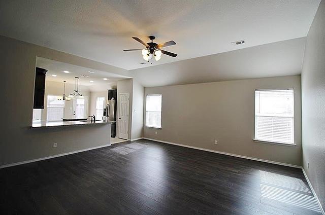 Foto del edificio - 138 Sierra Dr