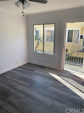 Building Photo - 2328 Bedessen Ave