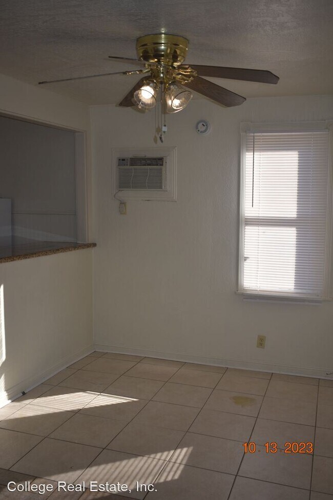 Foto del edificio - 1 br, 1 bath House - 2611 W. Acacia St.