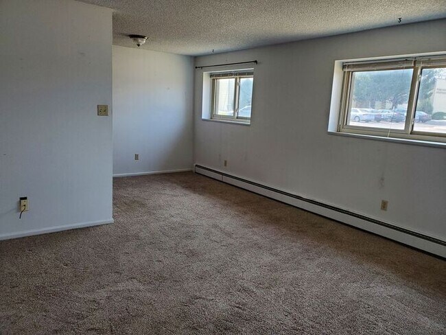 Foto del edificio - 4517 Parkview Dr