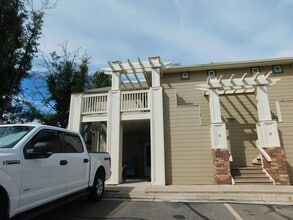 Building Photo - 2485 Fountainhead Blvd