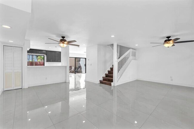 Foto del edificio - 3896 Meadow Ln
